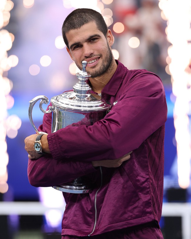 Alcaraz hạ Sinner giành US Open thứ 2, cân bằng một cột mốc với Nadal- Ảnh 1. Alcaraz hạ Sinner giành US Open thứ 2, cân bằng một cột mốc với Nadal- Ảnh 1.