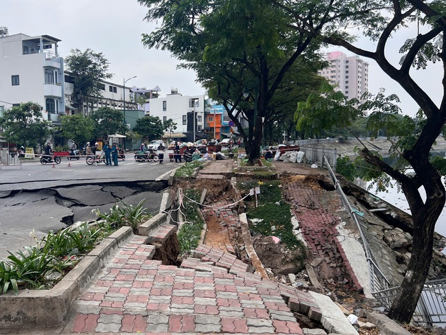 Th&ocirc;ng tin mới vụ k&ecirc;nh T&agrave;u Hủ "nuốt" mặt đường ở TPHCM - Ảnh 1.