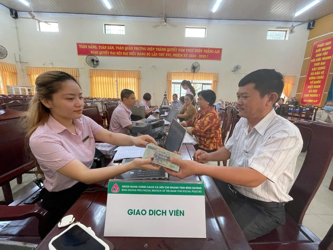 Những con số ấn tượng của Chi nhánh Ngân hàng chính sách TPHCM - Ảnh 2.