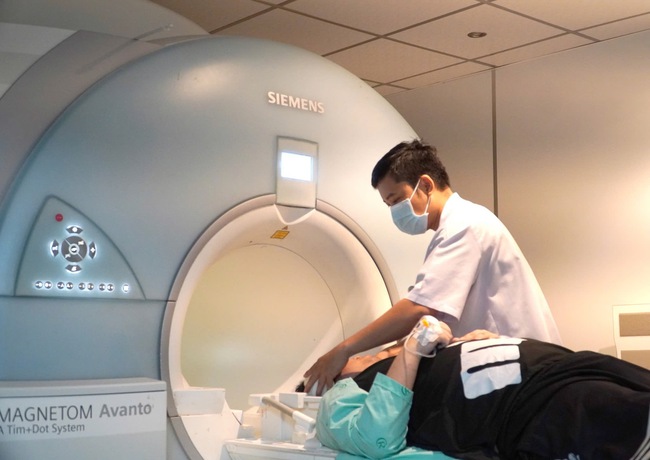 Những tiến bộ mới trong điều trị ung thư tại Bệnh viện Chợ Rẫy - Ảnh 1.