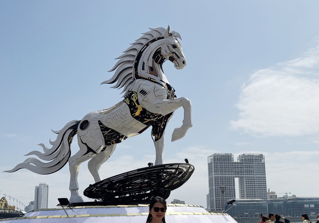 B&igrave;nh chọn linh vật ngựa Tết B&iacute;nh Ngọ: Lộ diện "Ngũ m&atilde;" dẫn đầu cuộc đua - Ảnh 5.