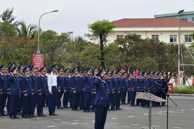 V&ugrave;ng Cảnh s&aacute;t biển 2 s&ocirc;i nổi hoạt động mừng Xu&acirc;n B&iacute;nh Ngọ 2026 - Ảnh 1.