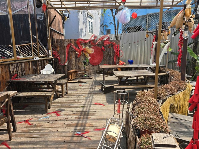 H&igrave;nh ảnh sau vụ ch&aacute;y qu&aacute;n c&agrave; ph&ecirc; Noọng Ơi ở TPHCM - Ảnh 9.