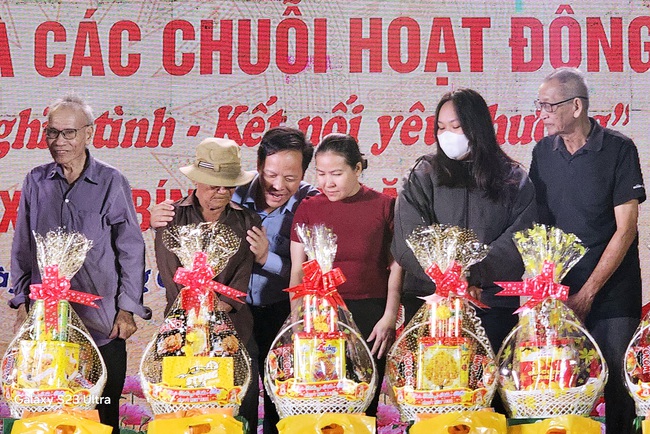 Con đường hoa đ&agrave;o , hoa mai ở phường Ch&aacute;nh Hiệp đ&oacute;n Tết B&iacute;nh Ngọ 2026 - Ảnh 2.