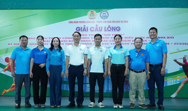 200 VĐV tranh t&agrave;i ở Giải Cầu l&ocirc;ng Chương tr&igrave;nh "Giờ thứ 9" của Phường Xu&acirc;n H&ograve;a - Ảnh 9.