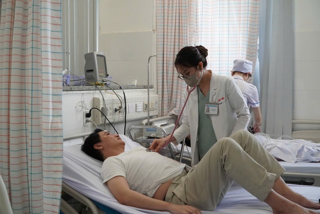 Bộ Y tế chỉ đạo khẩn vụ nghi ngộ độc b&aacute;nh m&igrave; &ldquo;kh&ocirc;ng t&ecirc;n&rdquo; tại TPHCM - Ảnh 1.