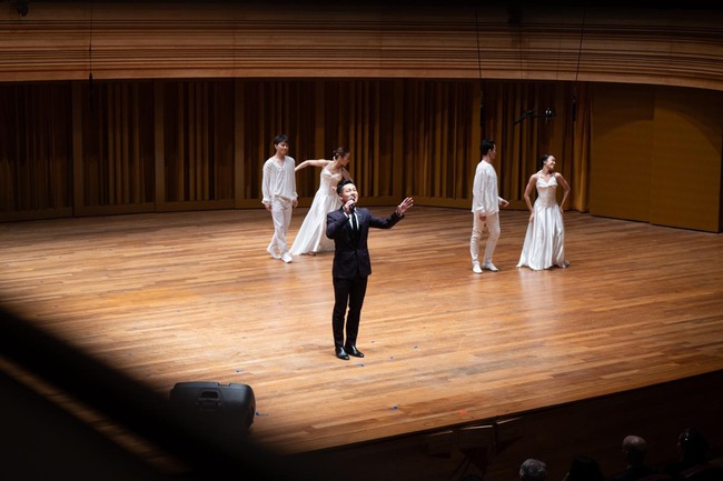 Đêm nhạc Trịnh Công Sơn tại Singapore: Nơi âm nhạc kết nối cộng đồng, lan tỏa bản sắc Việt - Ảnh 2.