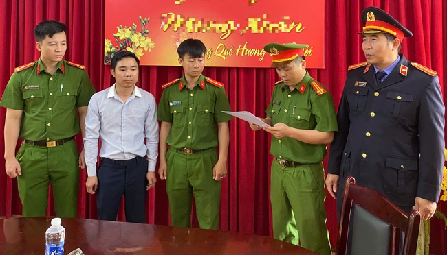 Vỡ nợ sau mua b&aacute;n bất động sản, người đ&agrave;n &ocirc;ng "l&agrave;m liều" - Ảnh 1.