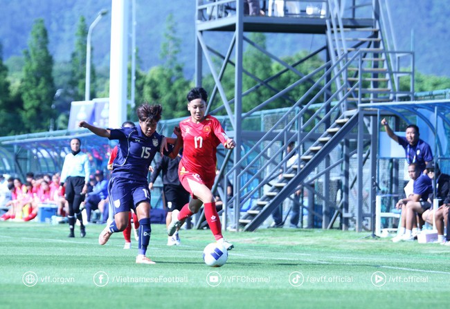 U17 Việt Nam buộc U17 Th&aacute;i Lan chia điểm - Ảnh 1.