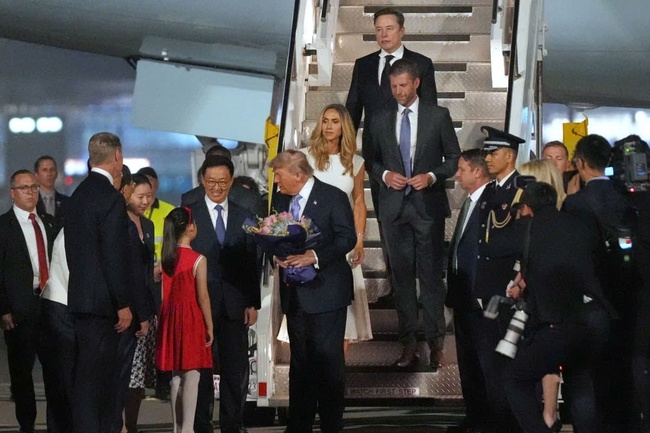 Tổng thống Mỹ Donald Trump đến Bắc Kinh - Ảnh 4.