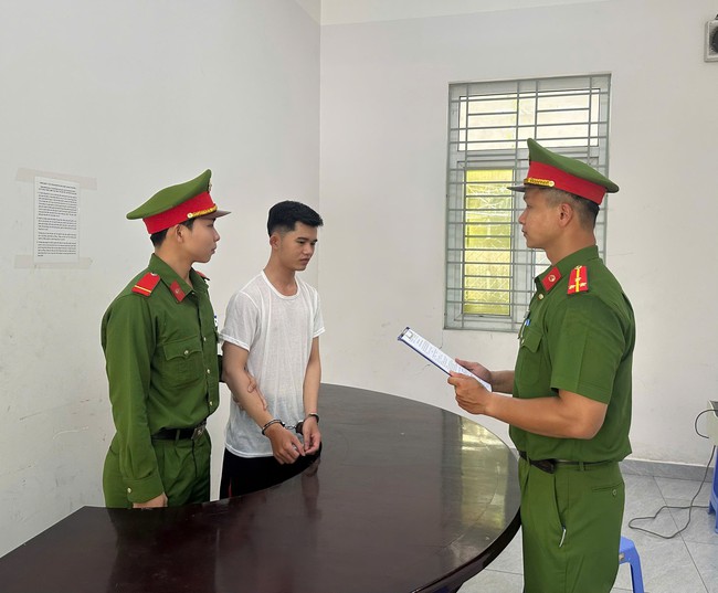 Qua mặt chủ, quản l&yacute; qu&aacute;n nhậu chiếm đoạt hơn 881 triệu đồng - Ảnh 1.
