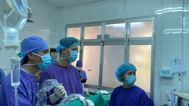 Bí ẩn trong phòng mổ não ở Bệnh viện Việt Đức- Ảnh 26.