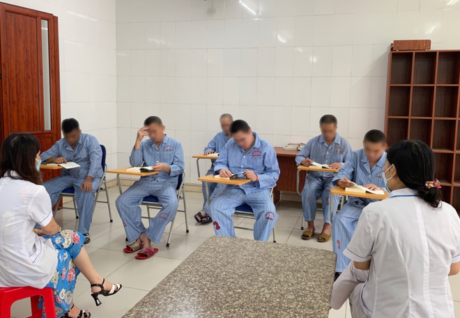 H&eacute; lộ chuyện &iacute;t kể trong Bệnh viện T&acirc;m thần Trung ương I- Ảnh 12.