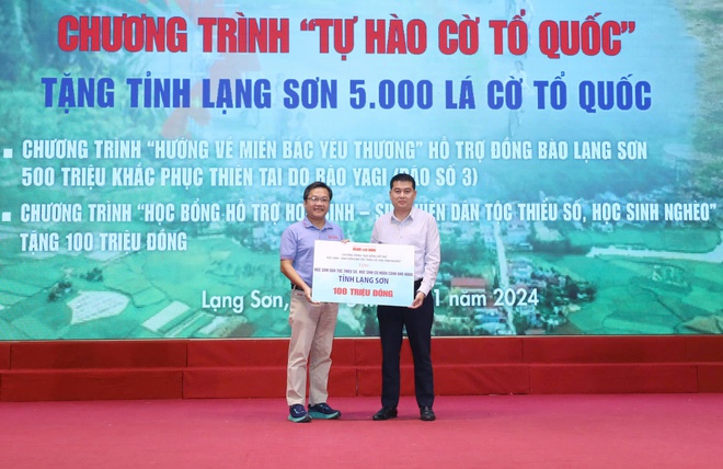 Trao tặng 5.000 lá cờ Tổ quốc, 500 triệu đồng khắc phục hậu quả bão Yagi tại Lạng Sơn- Ảnh 9.