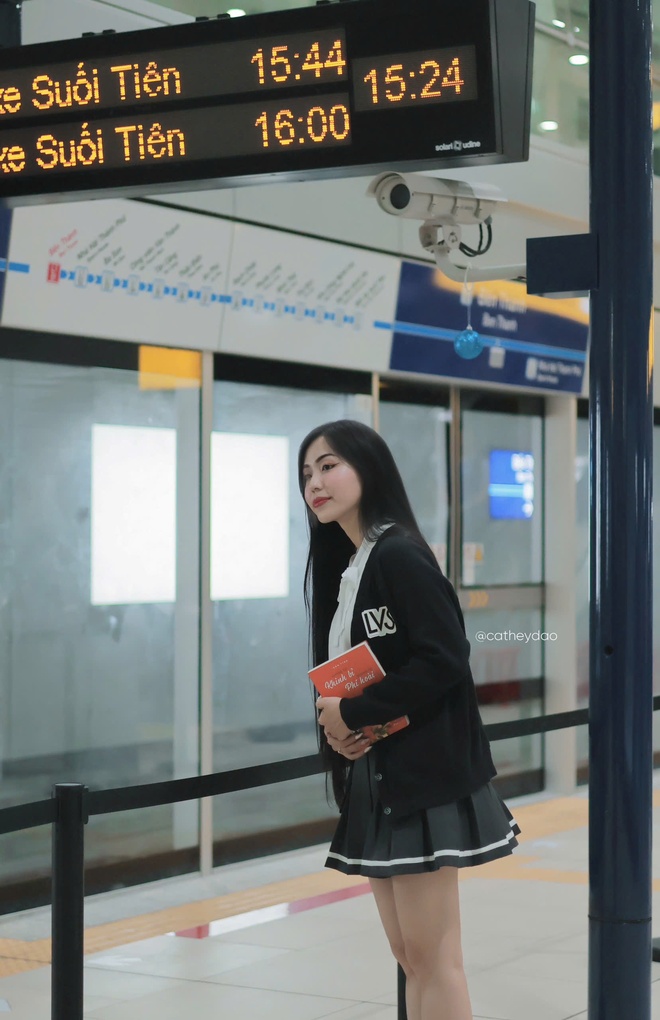 VIDEO: Ga metro số 1 trở thành điểm check-in "triệu like" của giới trẻ- Ảnh 14.