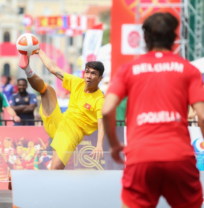 Mãn nhãn với những tuyệt kỹ tại Giải Teqball Thế giới trên phố đi bộ Nguyễn Huệ- Ảnh 7.