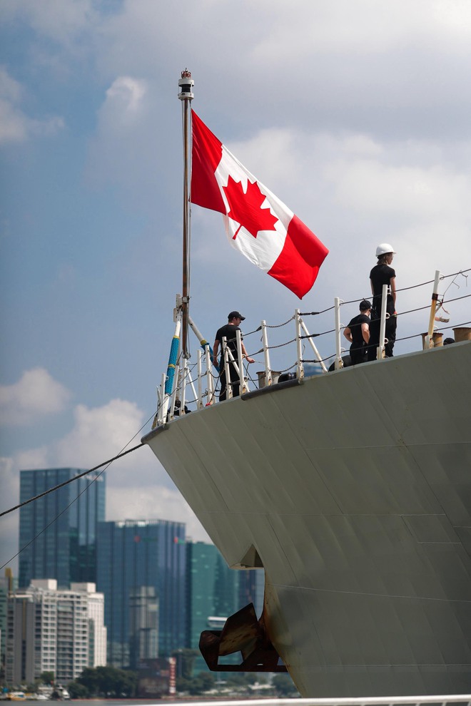 Bên trong tàu Hải quân Hoàng gia Canada thăm TP HCM- Ảnh 4.