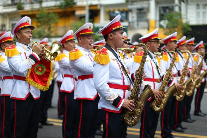 Mãn nhãn với màn trình diễn đỉnh cao của kỵ binh trên đường phố TP HCM- Ảnh 22.