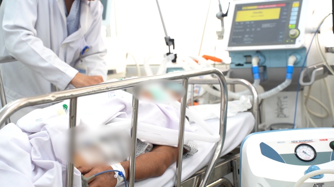 Bác sĩ Chợ Rẫy thiết lập “pháo đài chống đột quỵ” đầu tiên tại Phú Quốc - Ảnh 4.