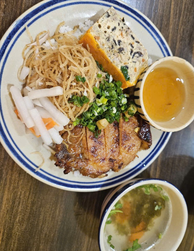 Ho Chi Minh City: The culinary paradise of Vietnam - Ảnh 6.