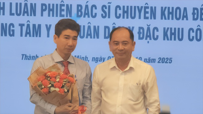Bác sĩ bật khóc nhắc lại quá trình công tác tại Côn Đảo - Ảnh 1.