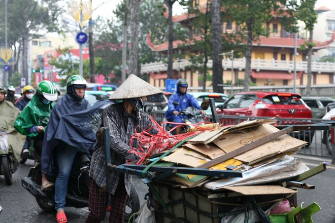 - Ảnh 4. - Ảnh 4.