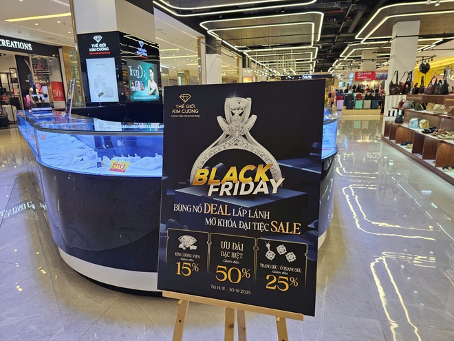 Khám phá Black Friday 2025: Giảm giá sốc từ 50 - 70 % tại TP HCM - Ảnh 5. Khám phá Black Friday 2025: Giảm giá sốc từ 50 - 70 % tại TP HCM - Ảnh 5.