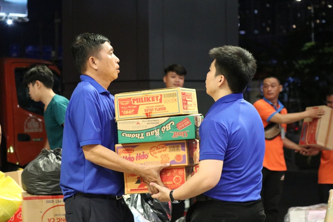 TPHCM không ngủ vì miền Trung thân yêu - Ảnh 6.