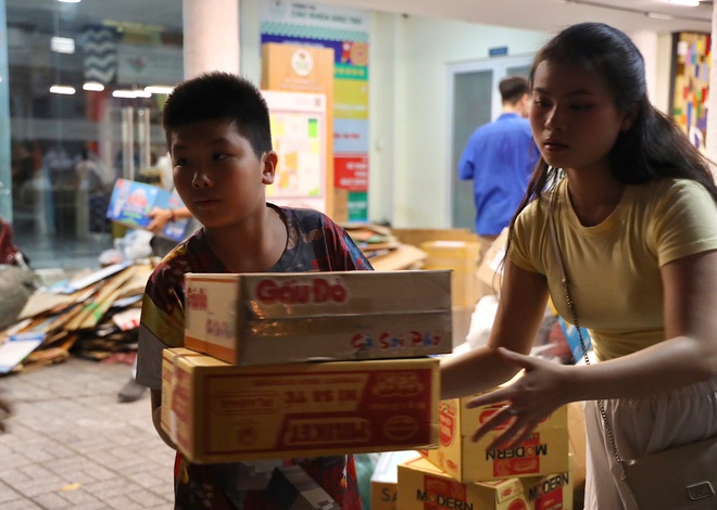 TPHCM không ngủ vì miền Trung thân yêu - Ảnh 28.