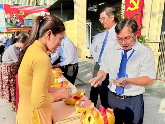 Ba xã Vĩnh Lộc đến Tân Nhựt, Bình Lợi: Nghĩa tình dồn về miền Trung - Ảnh 4.