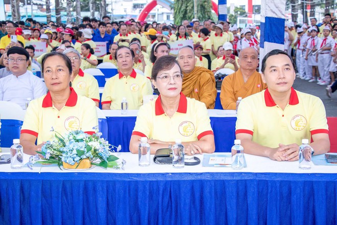 Hơn 2.000 người cùng nhau đi bộ ở phường Thủ Đức - Ảnh 6.