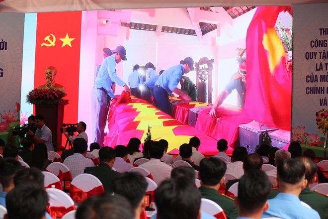 Quân khu 7 tổ chức lễ xuất quân làm nhiệm vụ tìm kiếm, quy tập hài cốt liệt sĩ tại Campuchia - Ảnh 2.