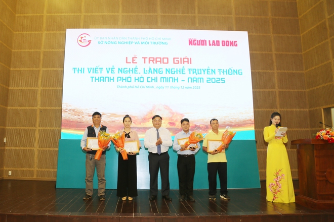 Trao giải Cuộc thi viết về nghề, làng nghề truyền thống TPHCM năm 2025 - Ảnh 7.