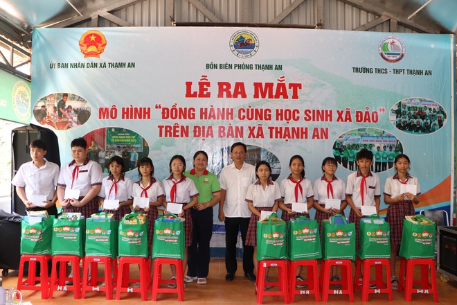 TPHCM: Phường B&igrave;nh Trưng b&agrave;y tỏ t&igrave;nh cảm đến người d&acirc;n x&atilde; Thạnh An - Ảnh 6.