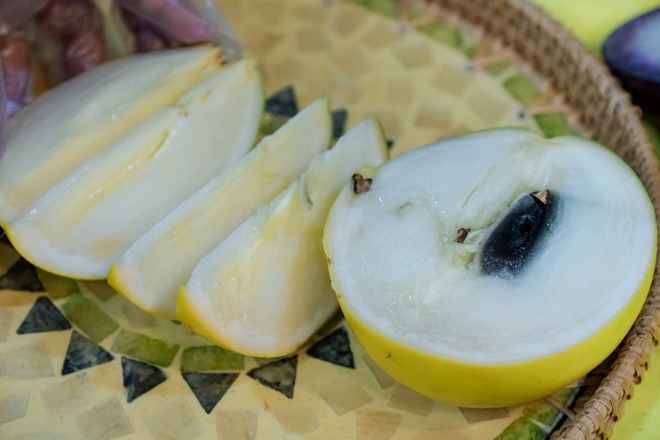 VIDEO: Bưởi tiến vua, na m&ugrave;i sầu ri&ecirc;ng, chuối b&agrave;n tay Phật gi&aacute; dưới 1 triệu &ldquo;đổ bộ&rdquo; TPHCM dịp Tết 2026 - Ảnh 10.