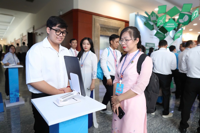 650 đại biểu dự Đại hội C&ocirc;ng đo&agrave;n TPHCM lần thứ I - Ảnh 11.