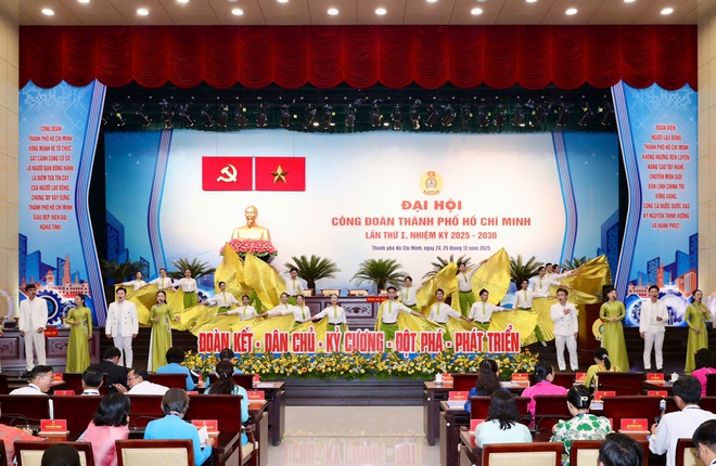 650 đại biểu dự Đại hội C&ocirc;ng đo&agrave;n TPHCM lần thứ I - Ảnh 6.