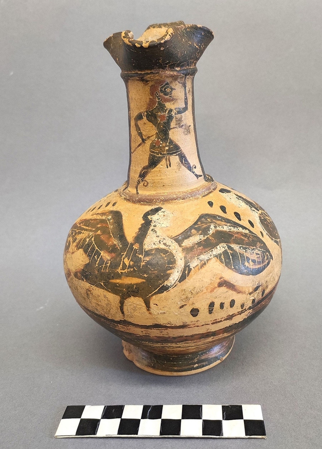 "Công chúa đội vương miện ngược" trong mộ cổ 2.700 tuổi - Ảnh 4.