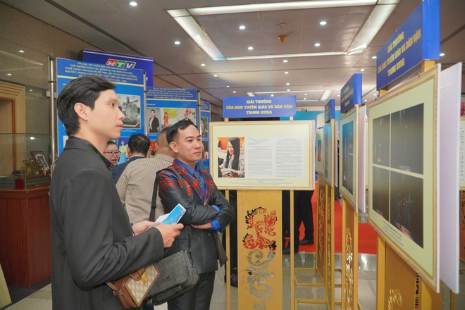 TP HCM trao 115 giải thưởng cho tác phẩm văn học, nghệ thuật, báo chí xuất sắc - Ảnh 5.