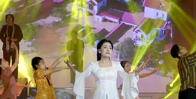 "Tình người giữa bão lũ" kết nối tấm lòng hướng về miền Trung - Ảnh 3.