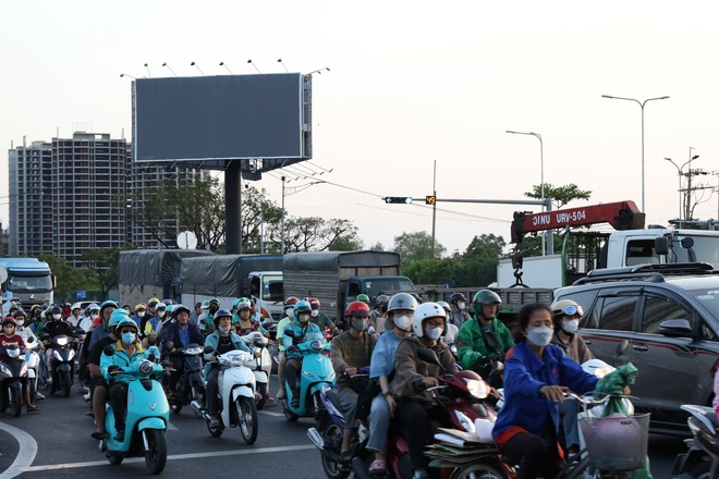 Hầm chui Nguyễn Văn Linh làm xong vẫn ùn tắc, vì sao?- Ảnh 11.