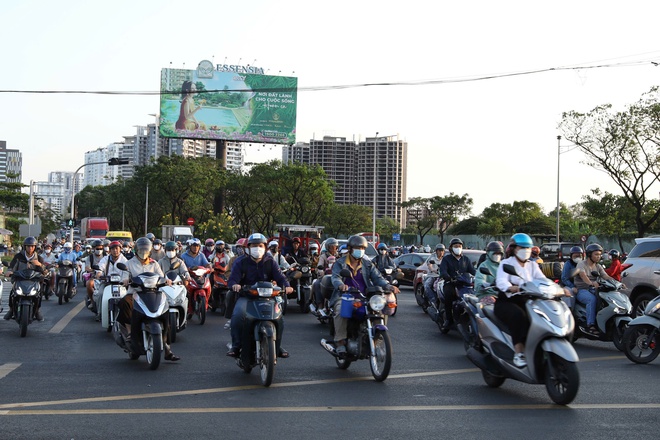 Hầm chui Nguyễn Văn Linh làm xong vẫn ùn tắc, vì sao?- Ảnh 9.