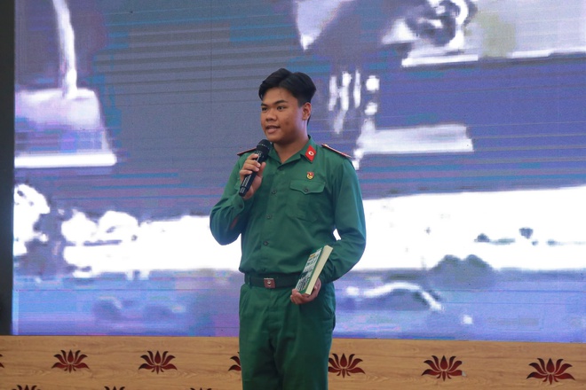 Văn hóa đọc giúp bộ đội mở rộng tầm nhìn, xây dựng bản lĩnh kiên cường - Ảnh 8.