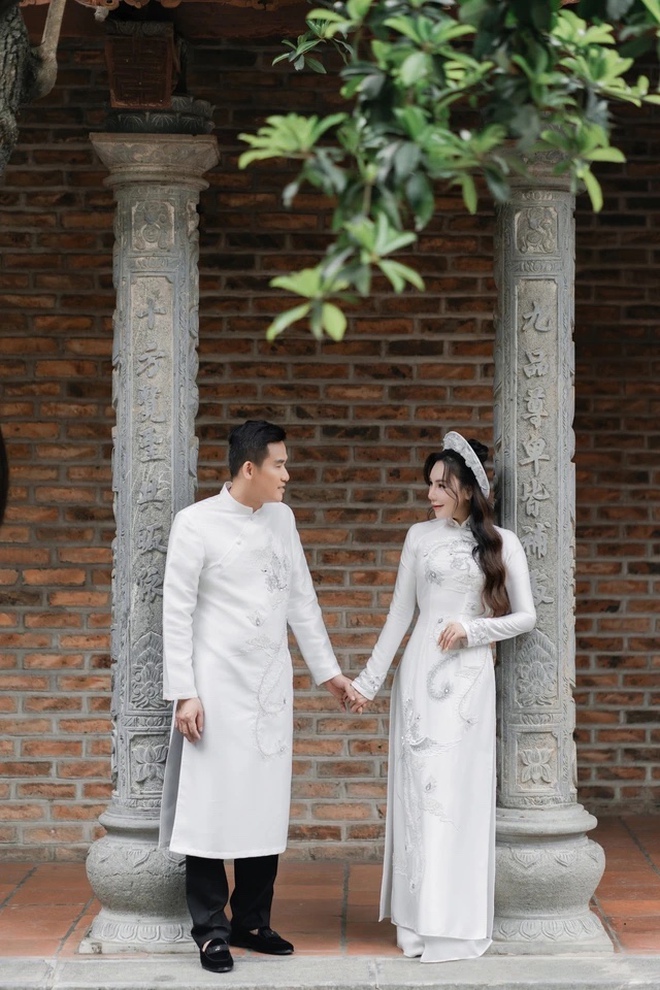 Lộ diện chú rể của Hồ Quỳnh Hương- Ảnh 4. Lộ diện chú rể của Hồ Quỳnh Hương- Ảnh 4.