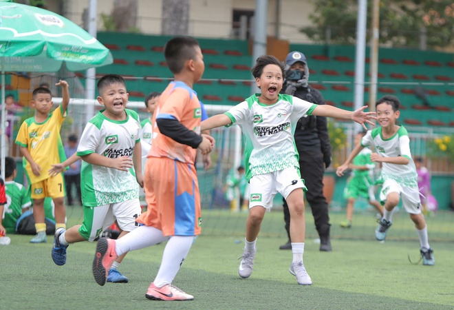 Vòng chung kết Festival Bóng đá học đường TP HCM 2024 – 2025 thành công rực rỡ - Ảnh 2.