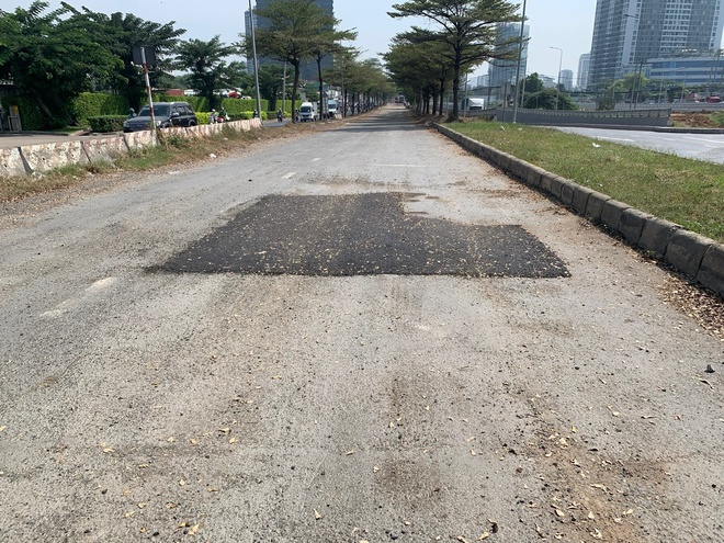 Ban Giao thông phản hồi đường hư quanh hầm chui Nguyễn Văn Linh- Ảnh 3. Ban Giao thông phản hồi đường hư quanh hầm chui Nguyễn Văn Linh- Ảnh 3.