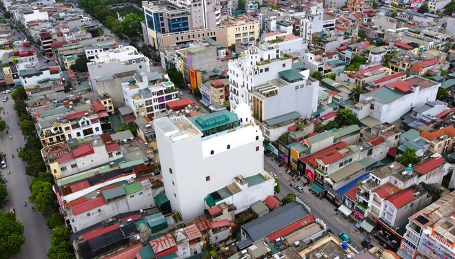Căn nhà của Tuấn "thần đèn" nổi bật giữa con phố đắt đỏ nhất xứ Thanh - Ảnh 5.
