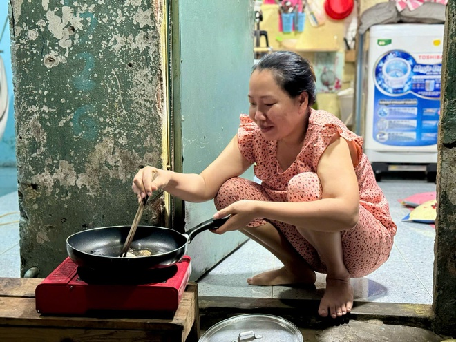 Công nhân chắt chiu từng đồng để lo cho tương lai - Ảnh 3.
