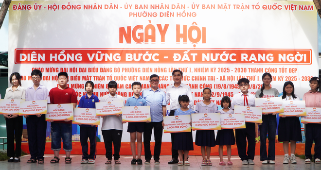 Phường vừa thành lập mà làm tốt lắm, người dân ủng hộ hết mình!- Ảnh 7. Phường vừa thành lập mà làm tốt lắm, người dân ủng hộ hết mình!- Ảnh 7.
