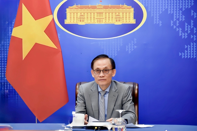 Quyền Bộ trưởng Ngọai giao Lê Hòai Trung tiếp Đại sứ Trung Quốc Hà Vĩ tại Hà Nội - Ảnh 4.